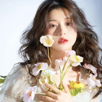 陆总您的甜妻已到达深城