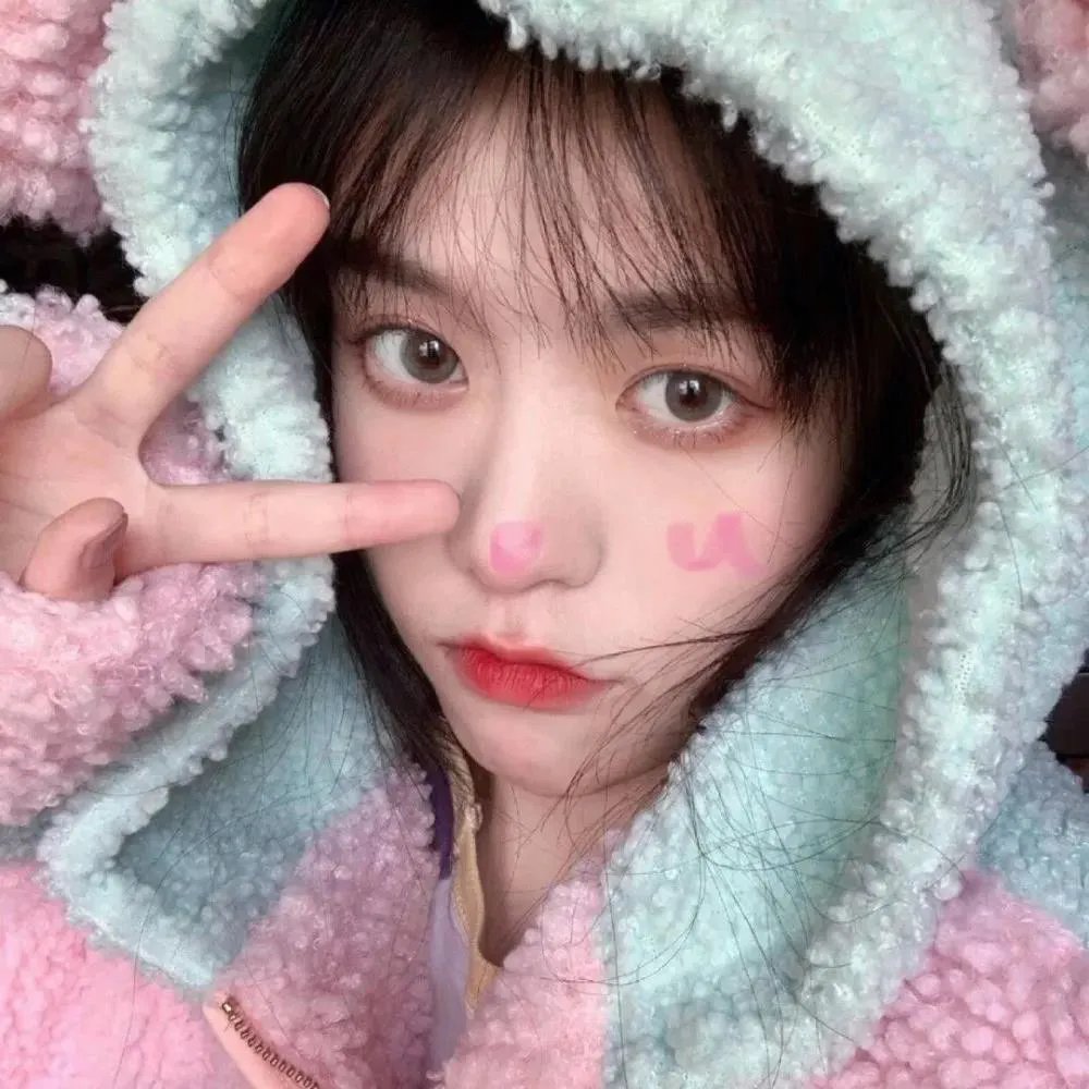 隔壁的吸血鬼美眉